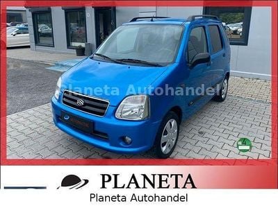 Blau Gebraucht 2004 Suzuki Wagon R+ Club Van / Kleinbus | 3.999 € (Teuer)