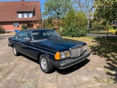 Usata Mercedes 300 129 CV (94 kW) 1982 Blu Coupé