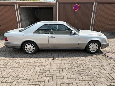 Usata Mercedes E220 150 CV (110 kW) 1994 Coupé