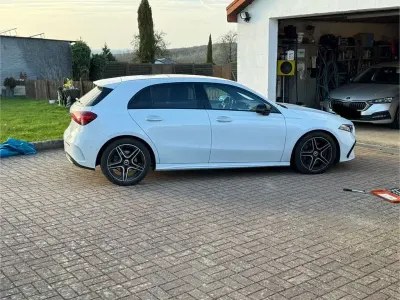 Używany Mercedes A220 190 KM (139 kW) 2023 Biały Sedan/Limuzyna