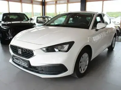 Gebraucht Seat Leon Reference 110 PS (80 kW) 2022 Weiß Limousine