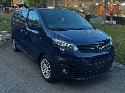 Second-hand Opel Vivaro Edition 122 CP (89 kW) 2020 Albastru Monovolum