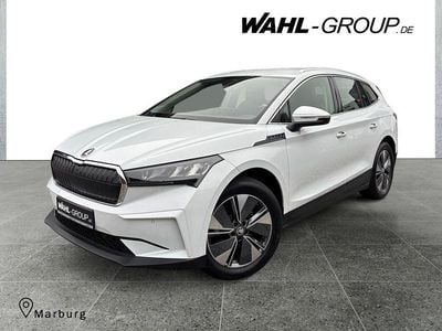 Weiß Gebraucht 2023 Skoda Enyaq iV Loft SUV | 32.890 € (Guter Preis)
