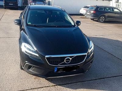 Gebraucht Volvo V40 CC Momentum 150 PS (110 kW) 2017 Schwarz Kombi