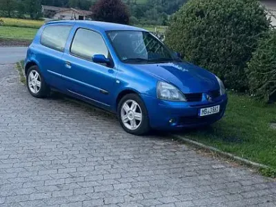 Używany Renault Clio II Authentique 75 KM (55 kW) 2005 Niebieski Sedan/Limuzyna