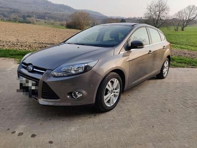 Usata Ford Focus Trend 150 CV (110 kW) 2013 Marrone Berlina