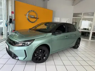 Gebraucht Opel Corsa 101 PS (74 kW) 2025 Grün Kleinwagen