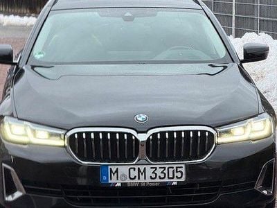 Schwarz Gebraucht 2021 BMW 520 Sport Line Kombi | 22.500 € (Guter Preis)