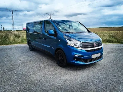 Gebraucht Fiat Talento 197 PS (144 kW) 2017 Blau Van / Kleinbus