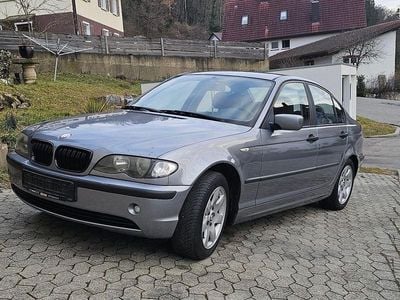 Gebraucht BMW 318 143 PS (105 kW) 2003 Grau Limousine