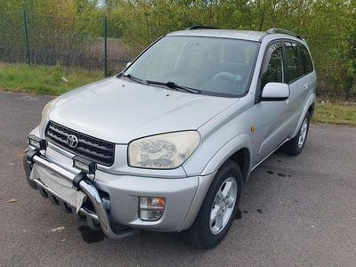 Usata Toyota RAV4 Limited 150 CV (110 kW) 2001 Argento SUV