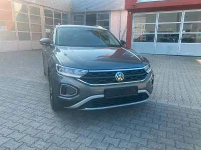 Usata VW T-Roc Goal 116 CV (85 kW) 2025 Grigio SUV