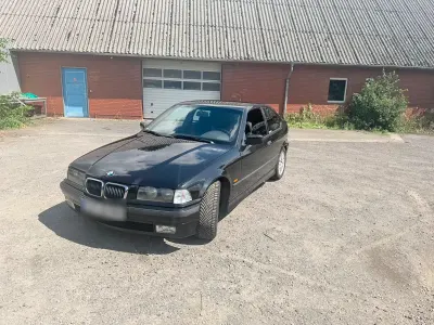 Gebraucht BMW 323 Sport Line 170 PS (125 kW) 1998 Schwarz Limousine