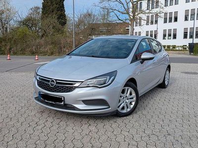Gebraucht Opel Astra Edition 110 PS (80 kW) 2017 Silber Limousine