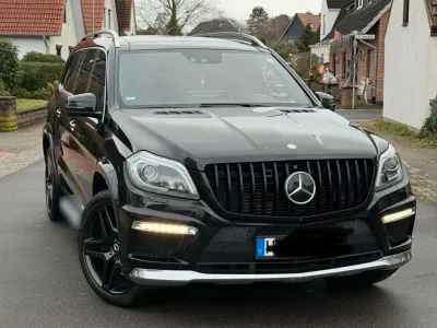 Gebraucht Mercedes GL350 AMG 258 PS (189 kW) 2012 Schwarz SUV