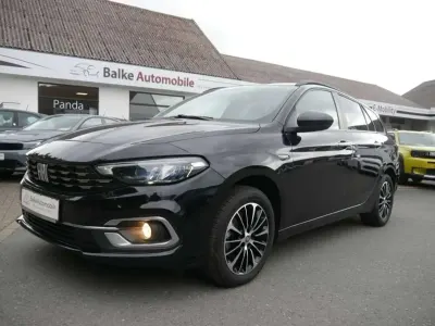 Gebraucht Fiat Tipo Life 131 PS (96 kW) 2024 Cinema schwarz metallic Kombi