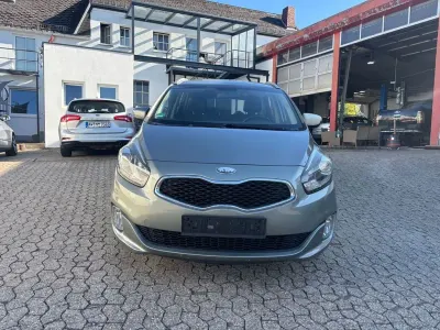 Gebraucht Kia Carens Edition 7 135 PS (99 kW) 2013 Silber Van / Kleinbus