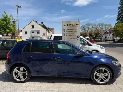 Gebraucht VW Golf VII Highline 150 PS (110 kW) 2017 Blau Limousine