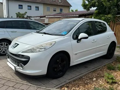 Gebraucht Peugeot 206 88 PS (64 kW) 2007 Weiß Limousine