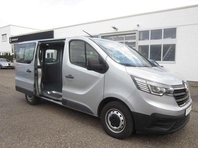 Gebraucht Renault Trafic Komfort 150 PS (110 kW) 2023 Silber (metallic) Van / Kleinbus