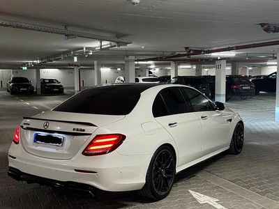 Gebraucht Mercedes E63S AMG AMG 612 PS (450 kW) 2019 Weiß Limousine