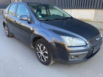 Gebraucht Ford Focus 101 PS (74 kW) 2006 Grau Limousine