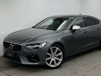 Usata Volvo S90 R-Design 316 CV (232 kW) 2018 Grigio Berlina