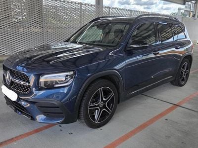 Mercedes GLB220