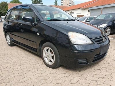 Suzuki Liana