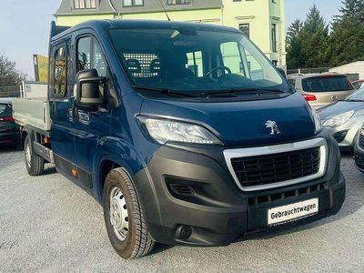 Gebraucht Peugeot Boxer 163 PS (119 kW) 2018 Farbe blau imperial/deckende Van