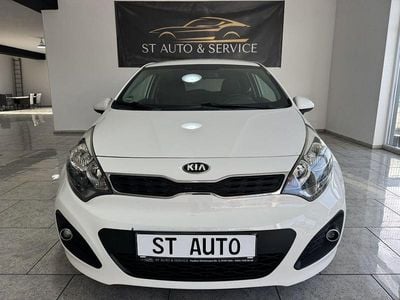 Gebraucht Kia Rio DREAM-TEAM Edition 86 PS (63 kW) 2013 Weiß Limousine