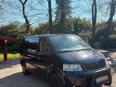 Second-hand VW T5 Highline 131 CP (96 kW) 2007 Negru Van