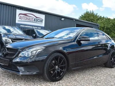 Gebraucht Mercedes E200 184 PS (135 kW) 2015 Obsidianschwarz Coupé