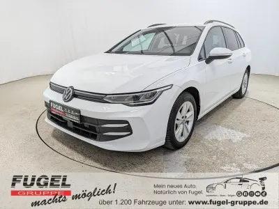 Gebraucht VW Golf VIII Life 150 PS (110 kW) 2025 Pure white Kombi