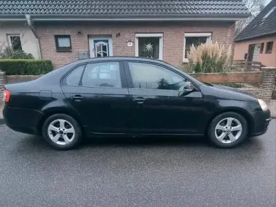 Gebraucht VW Jetta 100 PS (73 kW) 2006 Schwarz Limousine