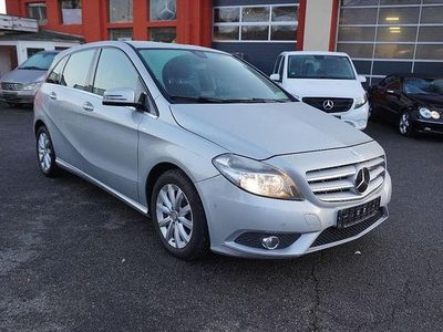 Gebraucht 2015 Mercedes B180 Urban Van / Kleinbus | 11.750 € (Fairer Preis)