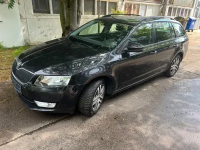 Gebraucht Skoda Octavia Ambition 150 PS (110 kW) 2015 Schwarz Kombi