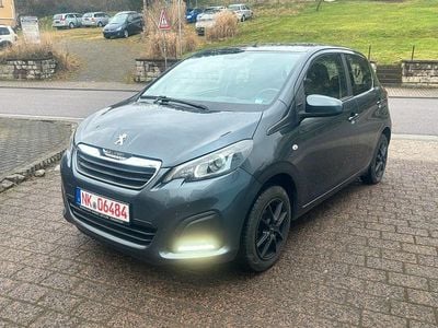 Gebraucht Peugeot 108 69 PS (50 kW) 2015 Grau Kleinwagen