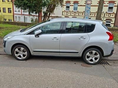 Gebraucht Peugeot 3008 Allure 156 PS (114 kW) 2012 Silber Kombi