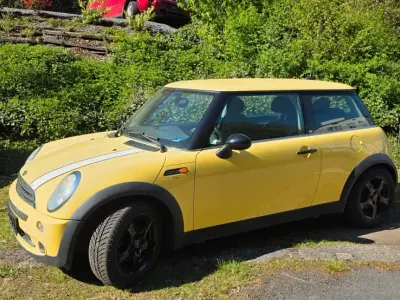 Usata Mini ONE 90 CV (66 kW) 2005 Giallo Utilitaria