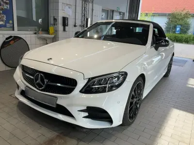Gebraucht Mercedes C200 AMG line 197 PS (144 kW) 2021 Weiß Cabrio