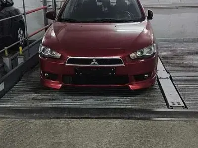 Gebraucht Mitsubishi Lancer Intense 143 PS (105 kW) 2008 Rot Limousine