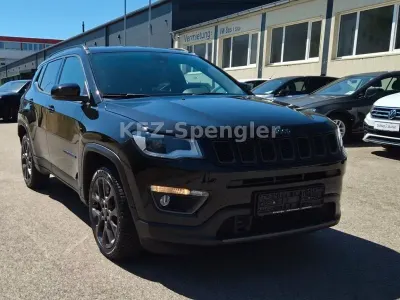 Gebraucht Jeep Compass 179 PS (131 kW) 2021 Schwarz SUV