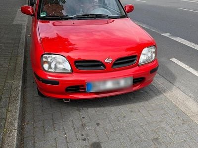 Używany Nissan Micra 54 KM (39 kW) 1999 Czerwony Hatchback