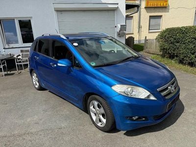 Honda FR-V