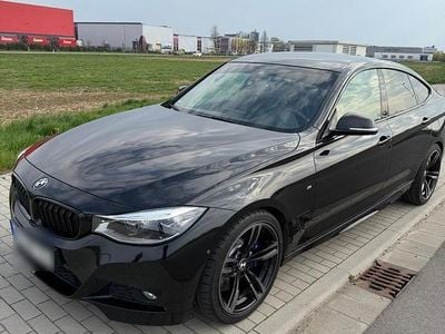 Gebraucht BMW 330 M Sport 252 PS (185 kW) 2017 Schwarz Limousine