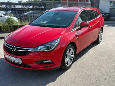 Gebraucht Opel Astra Active 125 PS (91 kW) 2016 Rot Kombi