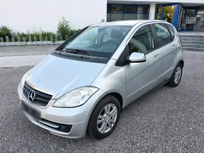 Gebraucht Mercedes A180 2010 Silber Kleinwagen