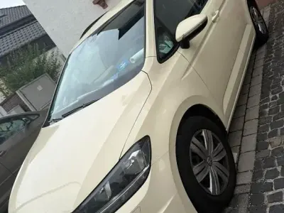Gebraucht VW Touran 140 PS (102 kW) 2016 Beige Van / Kleinbus