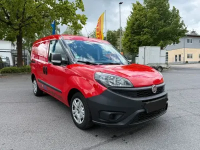 Usata Fiat Doblò Basis 101 CV (74 kW) 2019 Rosso Monovolume